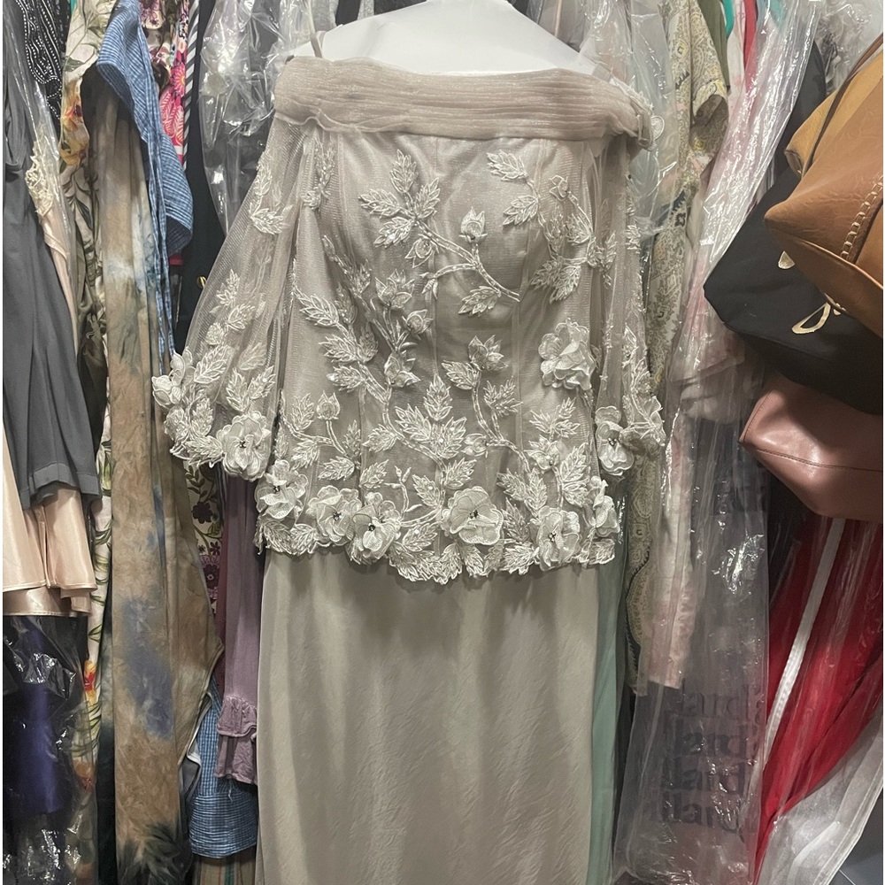 Mother of the bride couture evening gown 12 Janique